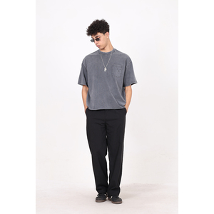 เสื้อยืดแขนสั้นผู้ชายสไตล์วินเทจซัมเมอร์ ผ้าฝ้าย 100% ขอบเสื้อเจียรแต่งมุมเฉียง มีกระเป๋าเสื้อ - Product Image 2