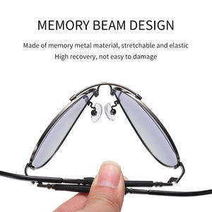 Gafas de Sol Fotocromáticas Polarizadas de Lujo Estilo Piloto con Visión Nocturna para Conducir para Hombre y Mujer con Metal de Memoria - Product Image 2