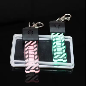 Porte-clés personnalisé <span class=keywords><strong>Cyberpunk</strong></span> en acrylique translucide multicolore avec LED, outils EDC en PVC et accessoire flash pour clés - Product Image 5