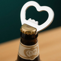 Ouvre-bouteille personnalisé Ouvre-bouteille en vrac Aimant 58mm Ouvre-bouteille en forme de coeur vierge à sublimation