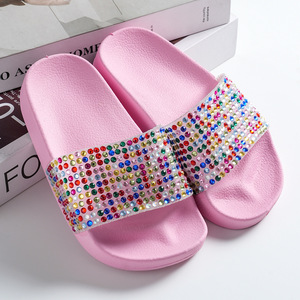 Las Pantuflas para Niños Son Versátiles y se Pueden Usar Tanto Dentro como Fuera de Casa. Sandalias con Tira Recta y Suela Suave - Product Image 3