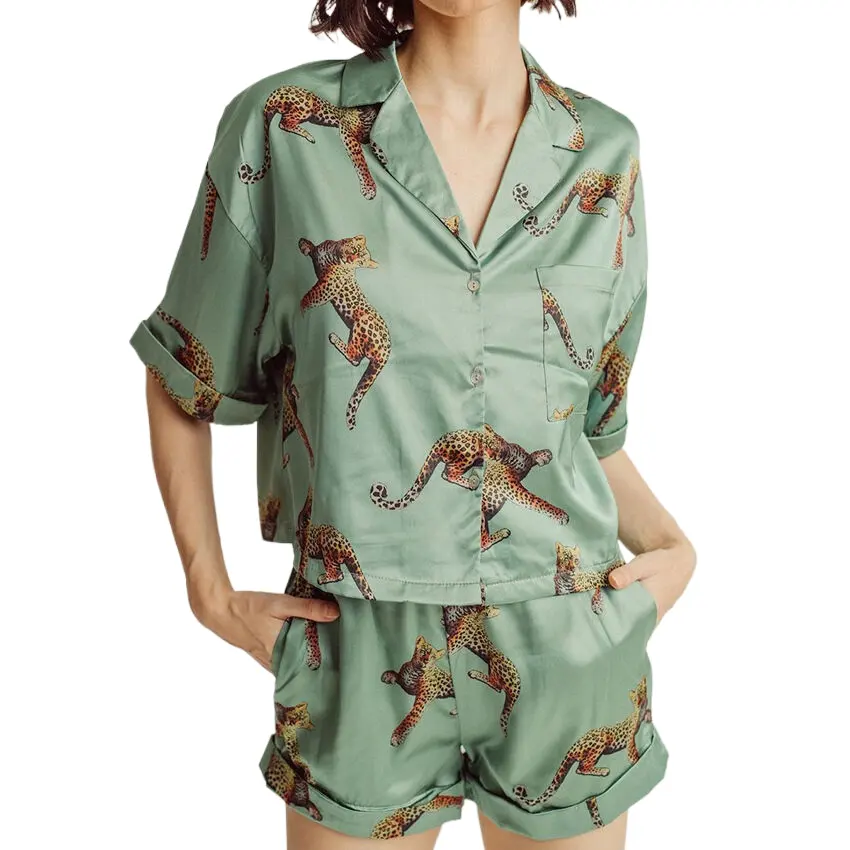 Großhandel europäischer und amerikanischer kurzarm-Tierdruck-Schlafanzug Eis-Seiden-Shorts lockere Pyjamas zweiteiliges Set für Damen