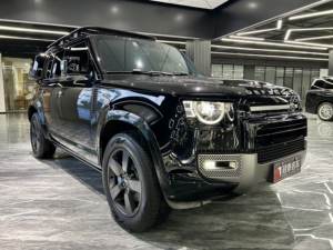 Land <span class=keywords><strong>Rover</strong></span> <span class=keywords><strong>Defender</strong></span> 3.0T P400 X-DYNAMIC HSE Premium, Vehículo Todoterreno con Tracción en las Cuatro Ruedas, Volante a la Izquierda, Interior Oscuro, Asientos de Cuero - Product Image 3