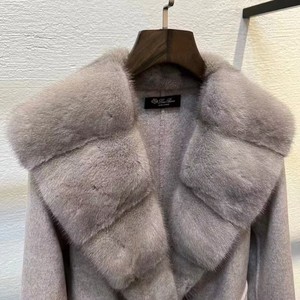 <span class=keywords><strong>Cappotto</strong></span> da <span class=keywords><strong>Donna</strong></span> in Cachemire e Lana con Collo e Polsini in Vera Pelliccia di <span class=keywords><strong>Visone</strong></span> Cina - Product Image 4