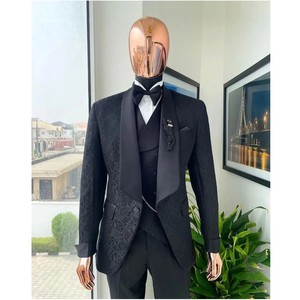 Costumes <span class=keywords><strong>Homme</strong></span> Jacquard Fleuri Noir <span class=keywords><strong>3</strong></span> <span class=keywords><strong>Pièces</strong></span> Coupe Droite Revers Châle sur Mesure <span class=keywords><strong>Vintage</strong></span> pour Mariage Marié ou Tuxedo - Product Image 3