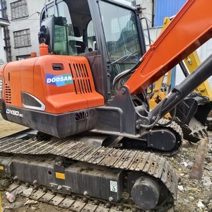 Mini-excavatrice hydraulique d'origine Doosan DX60-9C, d'occasion en excellent état, provenant de Corée du Sud, avec boîte de vitesses, pompe et PLC - Product Image 4