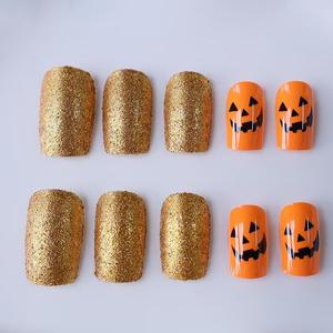 Uñas Postizas de Halloween Estilo Europeo y Americano, Diseño de Calabaza Dorada con Armadura, Brillantes, Hechas a Mano, con Diseño de Dibujos Animados - Product Image 3