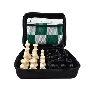 Set di <span class=keywords><strong>Scacchi</strong></span> Pieghevole da Viaggio Ecologico (51x51cm) con Scacchiera in Silicone e <span class=keywords><strong>Pezzi</strong></span> in Plastica, Leggero e Portatile con Custodia Rigida - Product Image 3