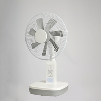 Ventilateur de bureau intelligent rechargeable de 12 pouces, grande capacité de batterie, moteur DC à balais, mini ventilateur de table solaire numérique pour le refroidissement de l'air