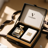 Flacons de parfum en verre carré noir vintage de luxe personnalisés, 30 ml, 50 ml, 100 ml, portables, vides, faciles à ouvrir, avec couvercle en bois et en plastique