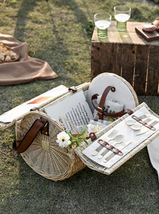Wicker Wicker Different Style Hand Made Woven Picnic Basket Camping Food Fruit Storage Wicker Round Willow Rattan Basket Storage Basket