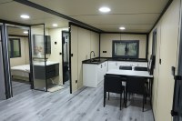Maisonnette préfabriquée moderne à 2 chambres, portable et extensible, en conteneur, prête à être expédiée, mini-cottage, maison en acier, salle de bain, salle de sport, certifiée CE
