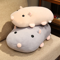 Oreiller de souris en peluche super douce de 12 pouces avec logo personnalisé ornements de maison de dessin animé pour le sommeil ou la décoration intérieure jouet d'animal en peluche doux