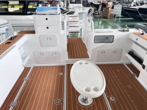Catamarán de Pesca de Aluminio de 8.8m (29 pies), Estable, para Ocio Familiar y Fiestas - Product Image 5