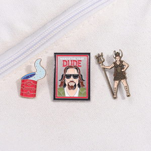 Al por mayor: Broches de metal con diseños de cantantes y estrellas de cine, de aleación con esmalte goteado, elegantes broches de solapa para ropa y accesorios - Product Image 4