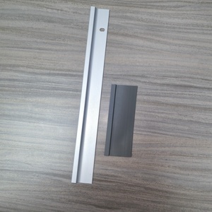 Cuishi Joint de bas de <span class=keywords><strong>porte</strong></span> moderne personnalisé en aluminium avec brosse en PP, flexible, anti-poussière, facile à installer - Product Image 5