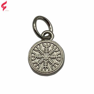 Nieuwe design merklogo label metalen bedel logo fitting accessoires bedels op maat gemaakte metalen bedels labels voor het maken van sieraden - Product Image 4