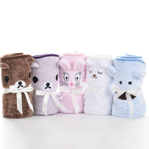 Couverture en flanelle de dessin animé brodée directement d'usine pour enfants une couverture portable de cheveux de génération - Product Image 5