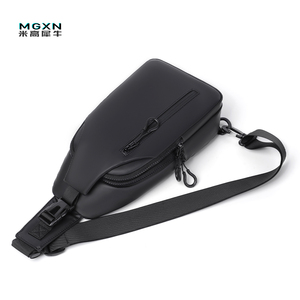 Biểu Tượng Tùy Chỉnh <span class=keywords><strong>Sling</strong></span> Ba Lô Với USB Sạc Cổng Công Suất Lớn Ngực Pouch Vai Phòng Tập Thể Dục Ba Lô Du Lịch Crossbody Túi - Product Image 2