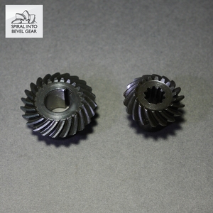 ปีกนกล้อมงกุฎมือซ้าย - Product Image 6
