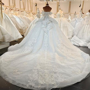 Robes de mariée modernes et élégantes pour femmes, en organza, coupe sirène/trompette, décolleté cœur, imprimé floral, appliques de perles, sequins, longueur ras du sol - Product Image 4