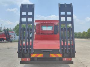 Nuovi Camion a Pianale Dongfeng Shacman Isuzu Sinotruk HOWO 4*2 6*4 8*4 Diesel con Trasmissione Manuale di Alta Qualità per il Trasporto di Escavatori - Product Image 5