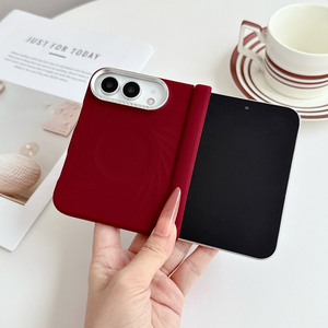 Coque magnétique en silicone liquide 3D S140 avec cadre d'objectif et incrustation de diamants pour iPhone, antichoc et anti-chute. - Product Image 1