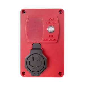Prise et fiche à éjection automatique pour camions de pompiers, camions de sauvetage, ambulances et véhicules spéciaux - Product Image 2