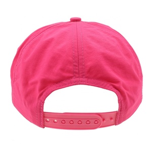 หมวกแก๊ปปักลายพิมพ์นูน 5 ชิ้น แบบขายส่ง พร้อมเชือกไนลอนและตัวล็อคแบบ Snapback - Product Image 3