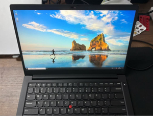 แล็ปท็อปธุรกิจ ThinkPad L14 รุ่นใหม่ล่าสุด ขนาด 14 นิ้ว ซีพียู Core I7-1355U แรม 16GB ฮาร์ดดิสก์ SSD 1TB ระบบปฏิบัติการ Windows 11 Pro มีสินค้าพร้อมส่งแล้ว - Product Image 2