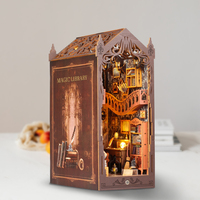 Kit de construction de maison de poupée en bois, bibliothèque magique, serre-livres avec lumières LED, cadeaux pour enfants