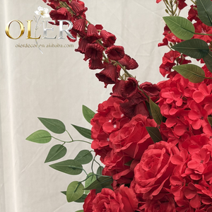 Centrotavola Floreale Realistico Personalizzato per Matrimoni, Stile Moderno, Rose Rosse Artificiali Fatte a Mano in Seta, per Ringraziamento e Laurea - Product Image 4