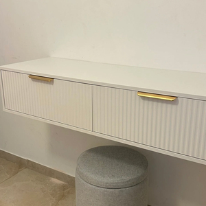 OEM ODM Современный белый меламиновый настенный туалетный столик с рифленой поверхностью и зеркалом - Product Image 4