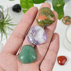 بيع بالجملة للحرف الكريستالية المنحوتة على شكل قلب من الحجر الطبيعي، 30 مم، منحوتات كريستالية صغيرة على شكل قلب للديكور - Product Image 4