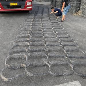 Solution de barrière à faible visibilité MZP, treillis anti-char haute résistance pour un rejet de terrain discret et une défense stratégique - Product Image 2