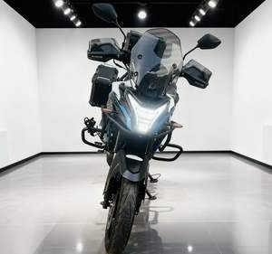 Motocicleta Usada de Gasolina de 300cc con Inyección Electrónica de Combustible y Sistema de Refrigeración por Agua - Product Image 5