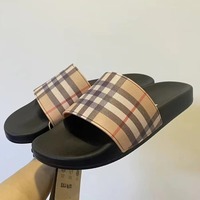 Chaussures EVA tendance à séchage rapide, semelle intermédiaire antidérapante lumineuse Evergreen, style marche, pantoufles à carreaux en caoutchouc EVA toutes saisons