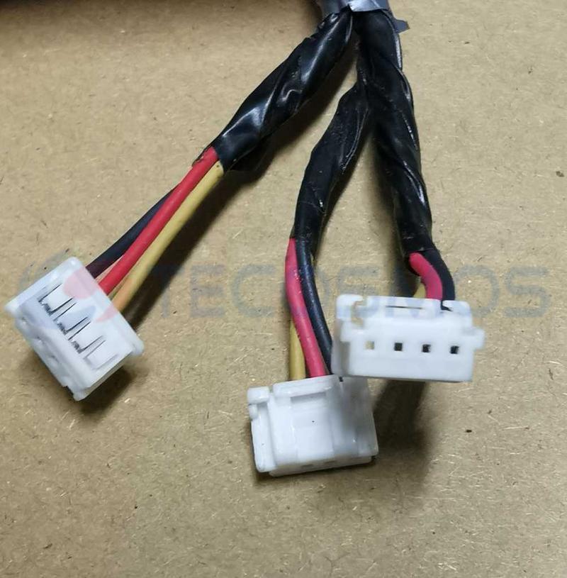 Car Connector For lamp is white and has four pins CT4-0314M