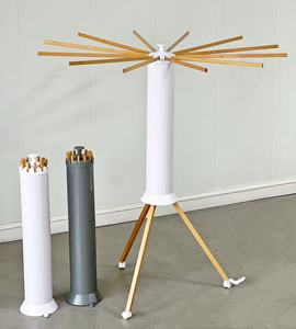 새로운 업그레이드 12 너도밤나무 나무 막대와 대나무 막대 삼각대 건조 랙 야외 보관을 위한 3 개의 바퀴가 있는 간편한 이동성 - Product Image 4