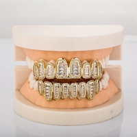 Grillz Iced Out T Square CZ 8 dents en laiton plaqué or véritable, style HIPHOP pour hommes, dents pointues, pour Halloween et Cosplay, vente en gros