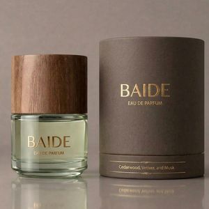 Botella de Perfume de Vidrio Transparente Cilíndrica Gris Personalizada con Logotipo Dorado de 30 ml, 50 ml, 100 ml, con Pulverizador y Tapa de Madera - Product Image 3