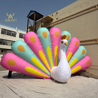 Paon gonflable coloré de conception industrielle pour la décoration d'expositions d'art, de galeries et d'événements, oiseaux gonflables pour festivals de musique