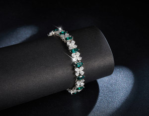 กำไลข้อมือเทนนิสสำหรับผู้หญิงคริสเตียนแบบปรับแต่งได้ เงินสเตอร์ลิงชุบทองคำขาว ประดับเพชรทรงมาร์คีส์สีเขียวนาโนคลาสสิก CZ สังเคราะห์ - Product Image 4