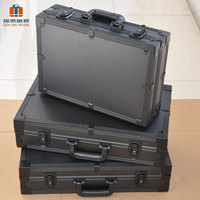 Fabricant chinois OEM/ODM, valise de rangement pour armes en alliage d'aluminium personnalisée, antichoc, anti-poussière, mousse EVA, serrure à clé métallique personnalisée