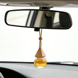 ขวดแก้วเปล่าสำหรับน้ำหอมปรับอากาศในรถยนต์ ขนาด 5 มล. 8 มล. 10 มล. แบบแขวน รูปทรงสี่เหลี่ยมจัตุรัส พร้อมกล่อง ขายส่งราคาพิเศษ - Product Image 6