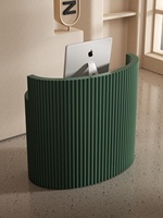Petit comptoir de caisse incurvé en MDF, design moderne minimaliste de luxe léger, pour salon de beauté, magasin de vêtements, bar, boutique de célébrités d'Internet