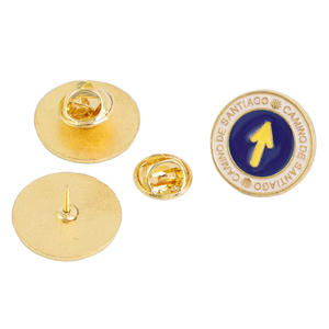 Pin <span class=keywords><strong>de</strong></span> solapa metálico esmaltado con diseño <span class=keywords><strong>de</strong></span> Concha <span class=keywords><strong>de</strong></span> Vieira y Cruz <span class=keywords><strong>de</strong></span> San James, distintivo y marcador <span class=keywords><strong>de</strong></span> ruta del Camino <span class=keywords><strong>de</strong></span> <span class=keywords><strong>Santiago</strong></span>, para peregrinos, al por mayor - Product Image 2