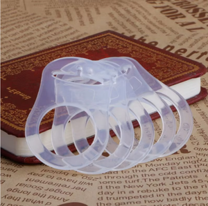 Anneau de fixation en silicone pour sucette de bébé avec anneaux transparents colorés - Product Image 6