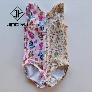 Pantalones Cortos Deportivos para Niños de Alta Calidad, Personalizados con MOQ Bajo, Estampados y Elásticos, Hechos de Nailon Reciclado - Product Image 2