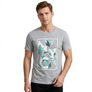 Camiseta Larga de Manga Corta Gris para Hombre con Estampado de Hojas de Nueva York, Corte Holgado, Cuello Redondo, Estilo Vintage, 100% Algodón Jersey - Product Image 1